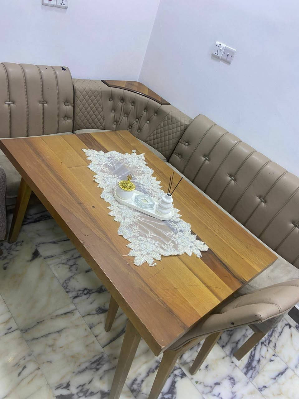 كورنر طعام سعره ٣٠٠ وهديه وياه فرشات


**إذا كنت صاحب هذا الإعلان وتريد حذفه لأي سبب، رجاءا أرسل رسالة إلى الدعم الفني**