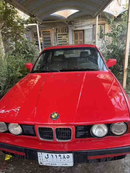 ١٩٩٢ موديلBMW 525 
رقم مميز
اوتماتك
مسكر
تخم تاير جديد ابولو تاير مول
بطارية جديدة امريكي تاير مول
صدر خلفي امامي دبلات وصولاته موجودة
كشنات جلد
تبريد شغال
نقصها فقط قايش تبريد يحتاج تبديل وبولش
بأسمي وسنوية ٢٨
السعر  75$
***********
