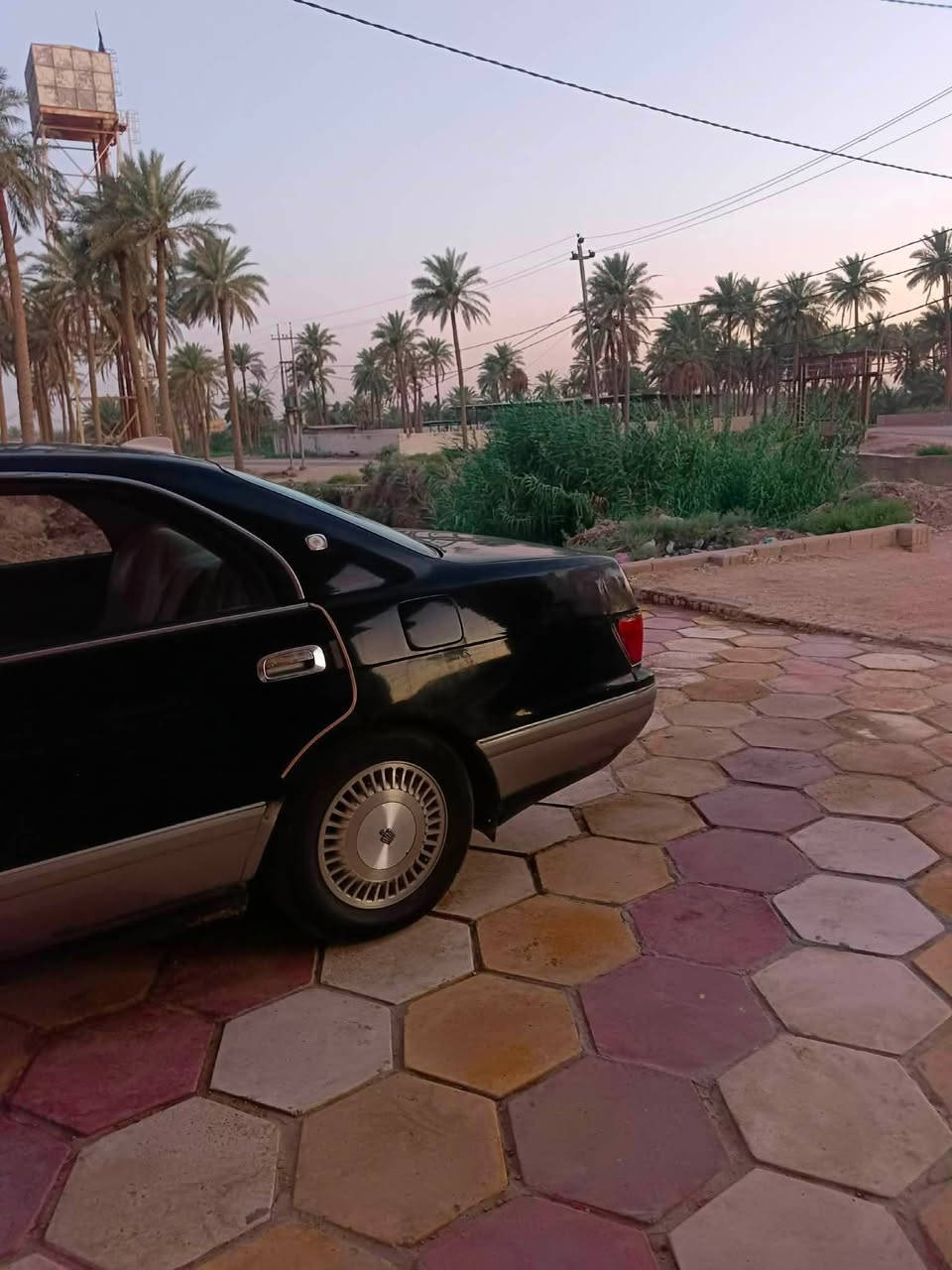 بسم الله الرحمن الرحيم اسلام عليكم
للبيع بطه كراون مؤديل 1995 للبيع 

رقم بغداد انكليزي سنويه لل ٣١ 

تريد وكاله تريد تحويل 

مكينه وكير جاهزات مكينه ديفور ازغير 

اسياره جاهزه تبريد تخم تاير 

مكان اسياره النجف الحيره المناذره لل ستفسار اكثر لاتصال على رقم الهاتف 📞*********** اسعر ٤٥ وبيه بسيط
