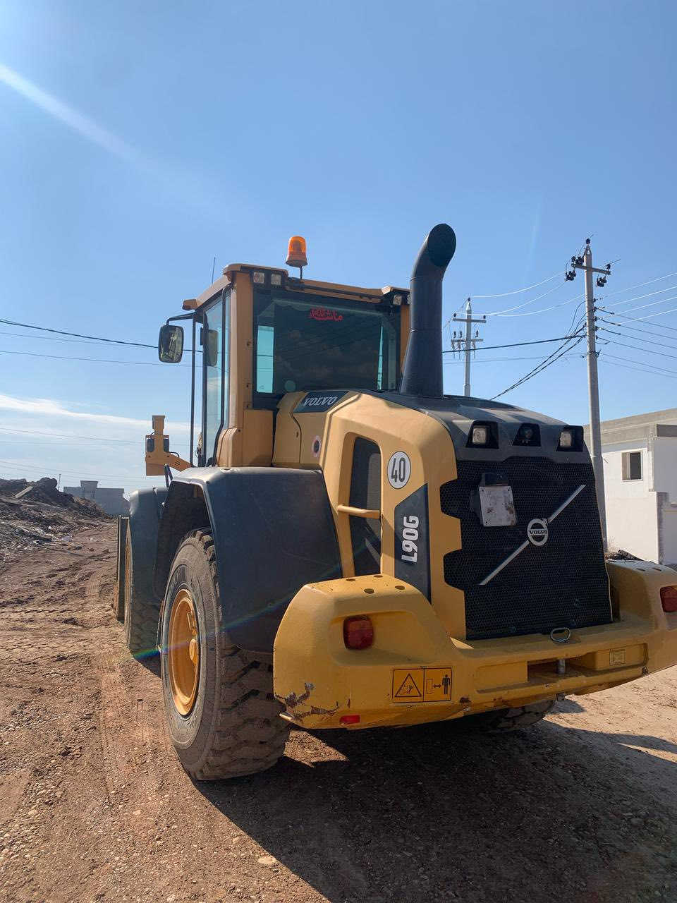 شفل فالفو L90G موديل 2013  وزع شركه ***********
