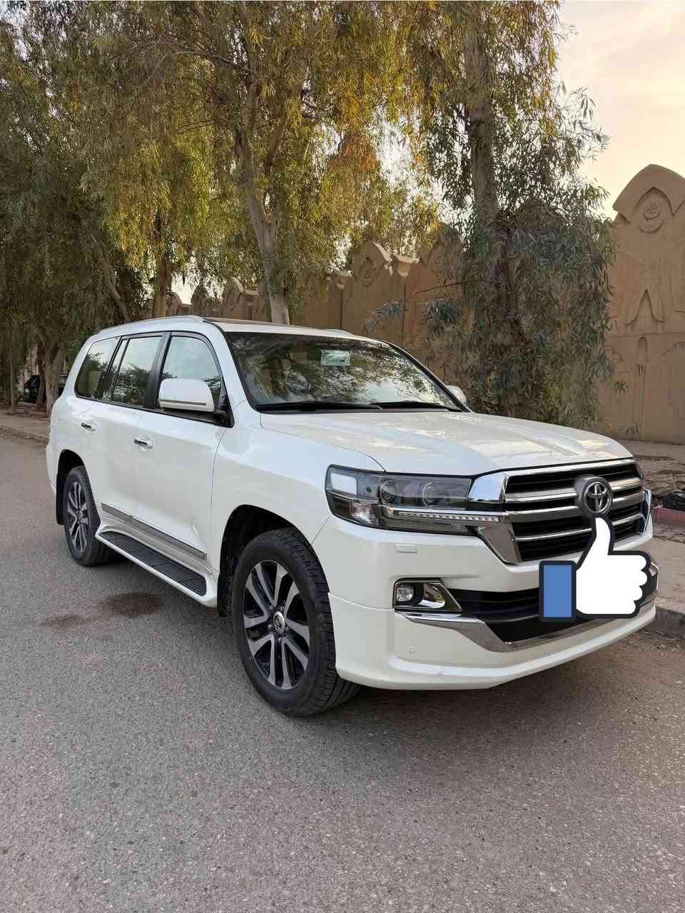 لاندكروز للبيع 2019 بريم كفاله عامه فول مواصفات رقم بغداد المكان المنصور.  ***********
