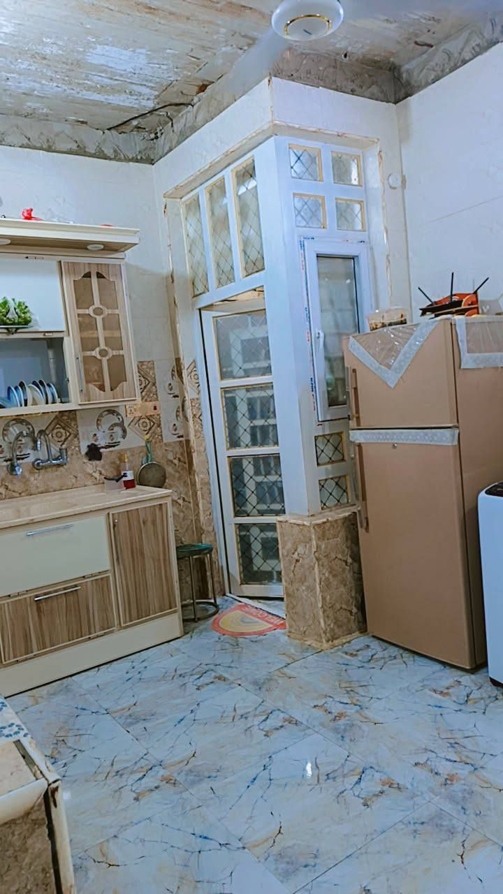 سلام عليكم بيت 100 متر للبيع سعر كلي 95 دفع 80 يبقه 15 مليون عل مصرف الاسكان  قسط شهري للمصرف 150 الف الف دينار  بناء حديث استقبال مفتوحه عل صاله    في منطقه 55حي نداء شارع مجمعات قرب الكصاب الميالي    الاستفسار ***********
