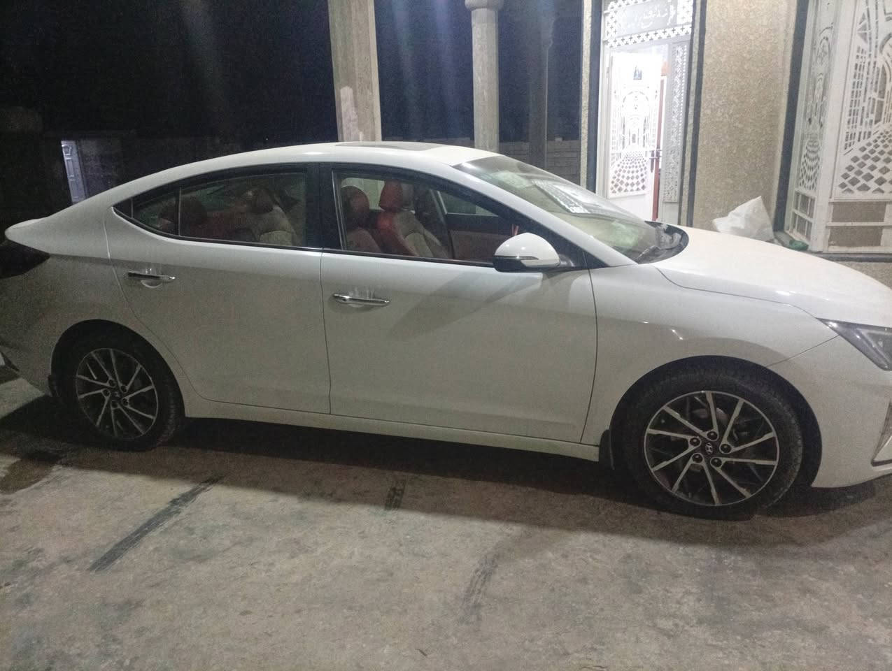 سلام عليكم رمضان كريم سياره للبيع النترا موديل 2020بسمي خليجي فول واحد عله واحد  رقم بغداد تحويل مباشر مكفول كفاله عامه مكان بغداد قرب الجسر الفرنسي *********** خوان مكلف بنشر اتصل وتدلل سياره ماشيه 83كيلو
