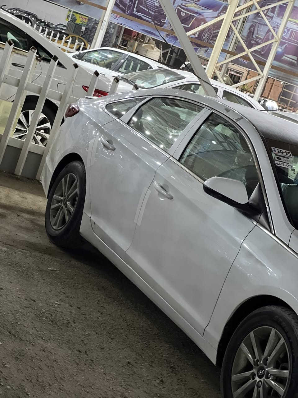 سوناته 2015. امريكي… بيها كطعتين
 صبغ رقم بغداد إنكليزي مداور
 ثاني يوم باسمي السعر 108 مكان النجف ***********
