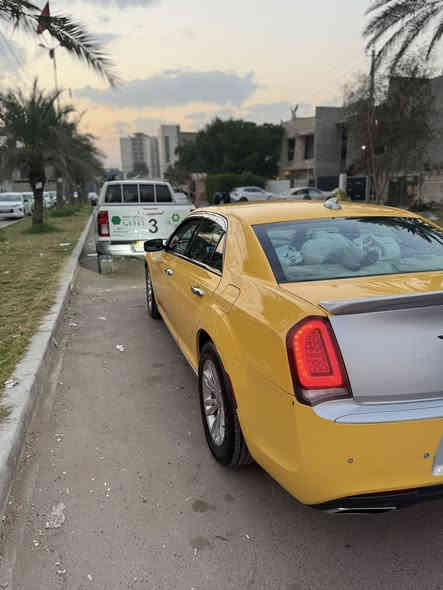 السلام عليكم
للبيع 
اوباما (3000S)موديل)2021 أصل رقم بغداد سنوية جديدة لغاية 2028 تو ويل  مكينة كير تبريد تخم تاير حدادية بحاله جيده حساس امامي خلفي حساس مرايا كراسي جلد كهربائيه  تدفئه تبريدلايت عدسة كزوز سرعه رياضي شفتات   مانع انزلاق تشغيل عن بعد ماشيه  126 الف كيلومتر
الف كليومتر السعر(255$للاستفسار الاتصال ***********
