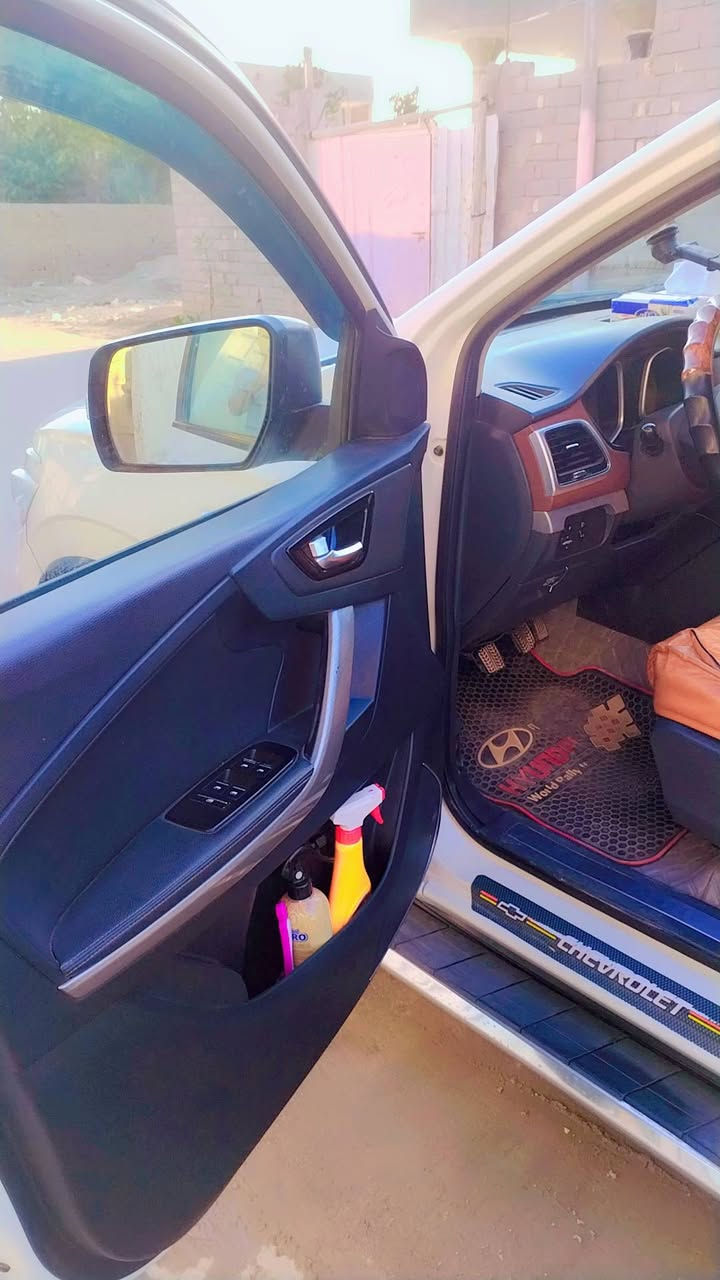 بيك اب.. تيرا لورد ابيض موديل 21
ذي قار شركه لسنة 2027استقطاع مباشر
بيع ومراوس بسياره نفس النوع موديل احدث 
او مراوس ابيك اب شانجان 
سياره مكفوله عدا طخه بلباب الخلفي مكحله 
كلشي بيهه جاهز 
***********
السعر 130بيها مجال
