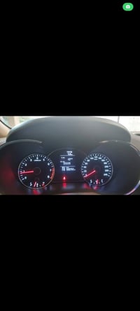 سيراتو 2016 مكفولة من الصبغ بس بيها طلقة بلقماره ماشيه 68 آلف كلم 0774...