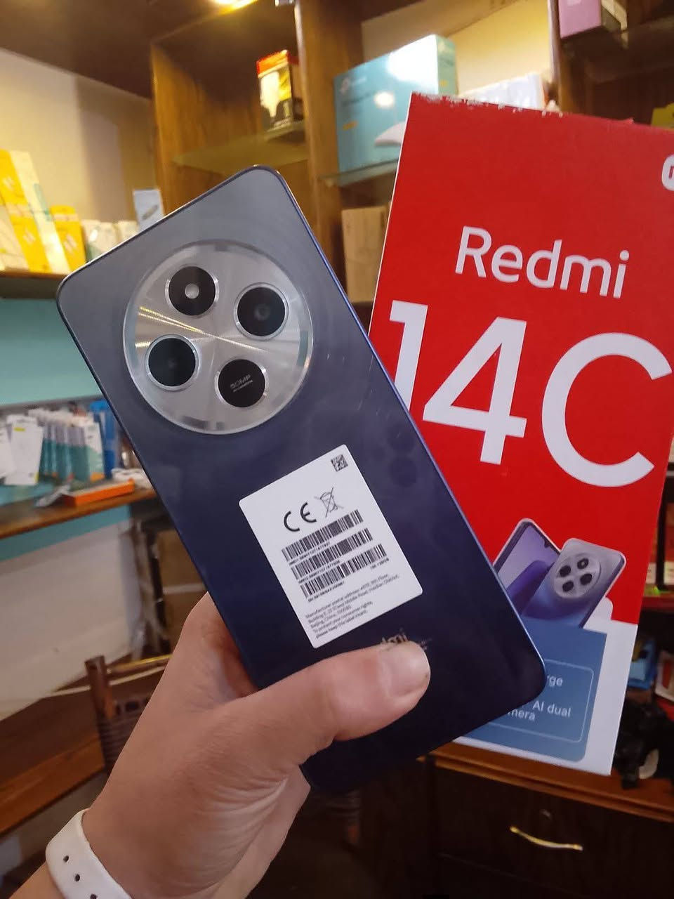 ‏وحش الريدمي  بالاداء والالعاب
‏صار عليه عرض قوي وتخفيض واضح
‏ريدمي 14c 
‏  بمعالج من هيليو G81 الترا يعني بالالعاب سلس 
‏وذاكره 256 برام 8 كيكا 
‏كاميرا 50  ميكا اماميه 13 ميكا 
‏نظام تشغيل 14 اندرويد 
‏بطاريه 5160  ملي امبير 
‏السعر 125 فقط التوصيل مجاني 
‏ الحجز واتساب.  *********** بغداد, العراق
