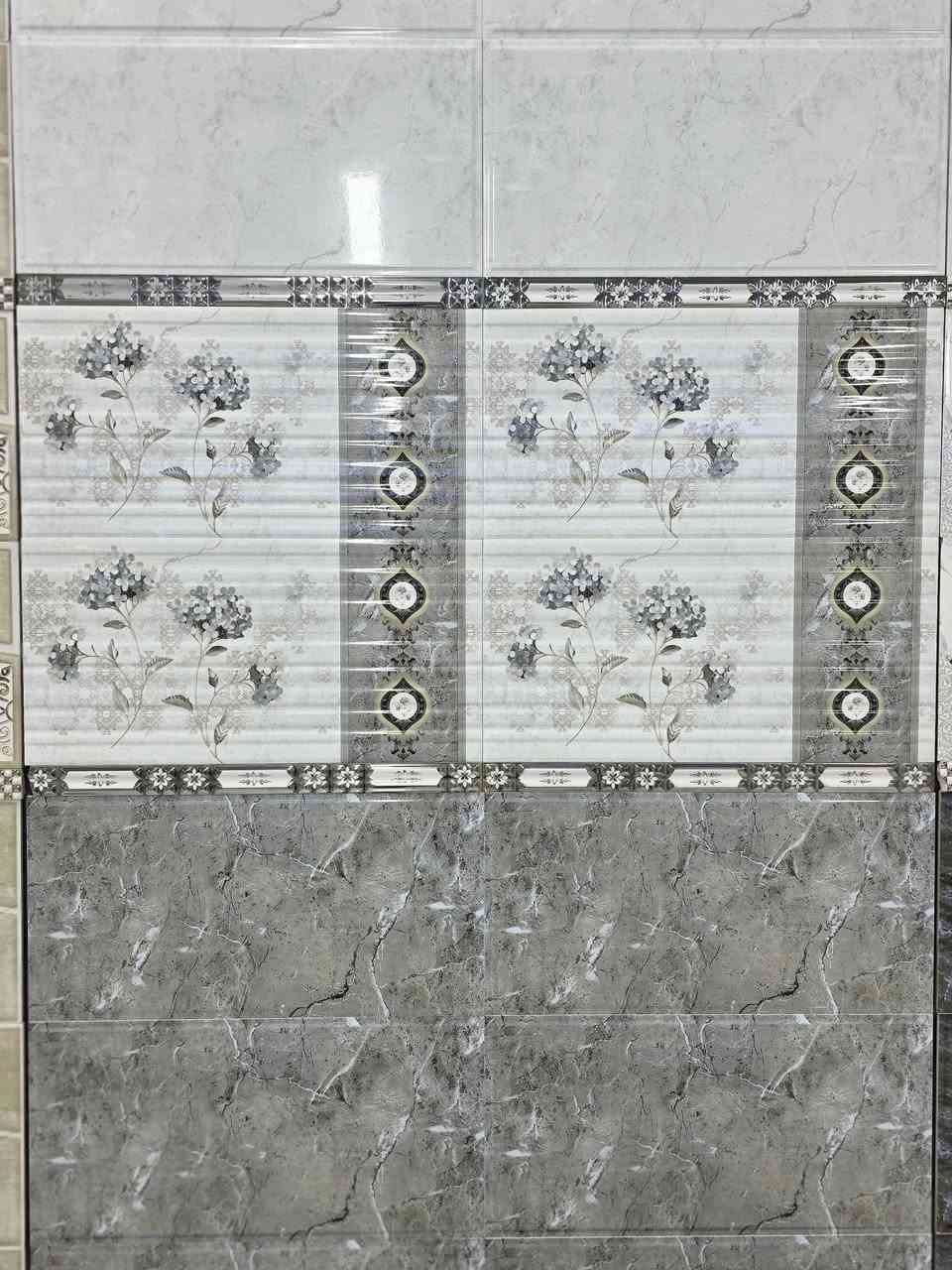 بفضل الله تعالى يتوفر جميع انواع السراميك بانسب الأسعار مكان الصويره تقاطع حي زهراء توزيع جمله مفرد عروض إلى نهايه رمضان سارعو الحجز ***********
