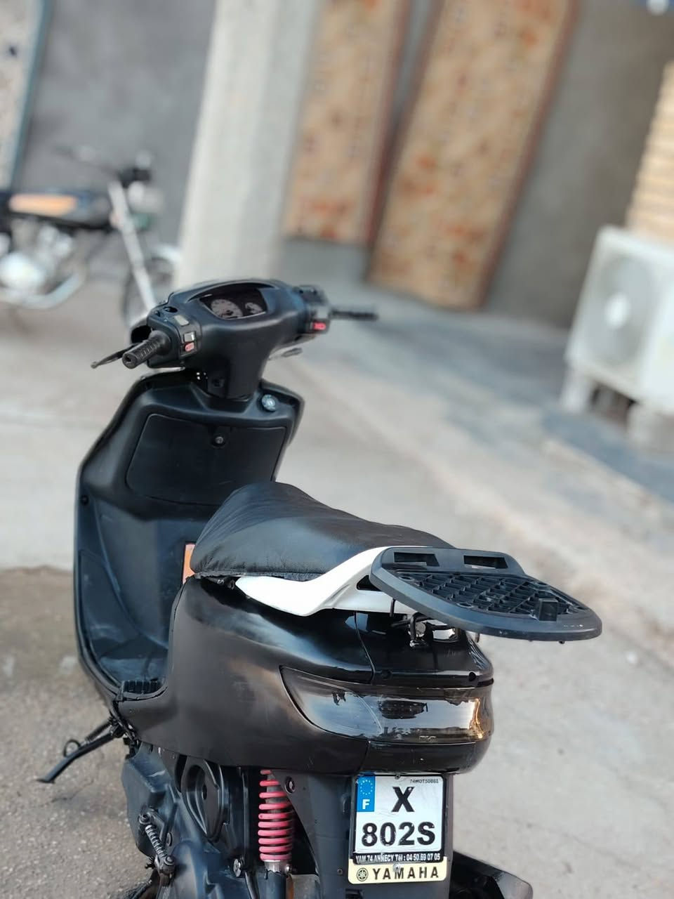 سلام عليكم شباب دراجه فراشه للبيع مكينه مبدل بس ولفات
كلجات جدد شلعه فول 
صالنصه رياضه ام طلقه 
دراجه شك الكاع تجي وشوف جاهزه ع اخر حبايه نكره سلف لايت بك لايت اشاير 
مكان دراجه 🏣ديوانيه قضاء غماس 
💵السعر 475 وبيها مجال للطيبين 
اتصل ***********

