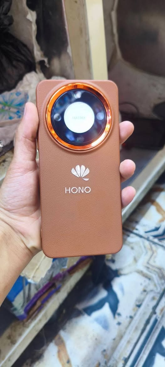 🔥 للبيع Honor X9c 5G smart 🔥
الجهاز نظيف وبحالة ممتازة، بدون مشاكل، وجاهز للفحص.

📱 الشاشة: AMOLED 6.78 إنج بدقة 1.5K وتردد 120Hz
⚡ المعالج: Snapdragon 6 Gen 1
📸 الكاميرا: 108 ميكابكسل مع مثبت بصري OIS
🤳 الكاميرا الأمامية: 16 ميكابكسل
🔋 البطارية: 6600mAh تدوم لفترة طويلة
⚡ الشحن السريع: 35w
📶 يدعم 5G
💧 مقاوم للماء والغبار (IP65) ومقاوم للصدمات.

💰 السعر: 250 وبي مجال بسيط 

للاستفسار أو المراسلة، تواصل خاص.+ رقم الهاتف..  ***********
