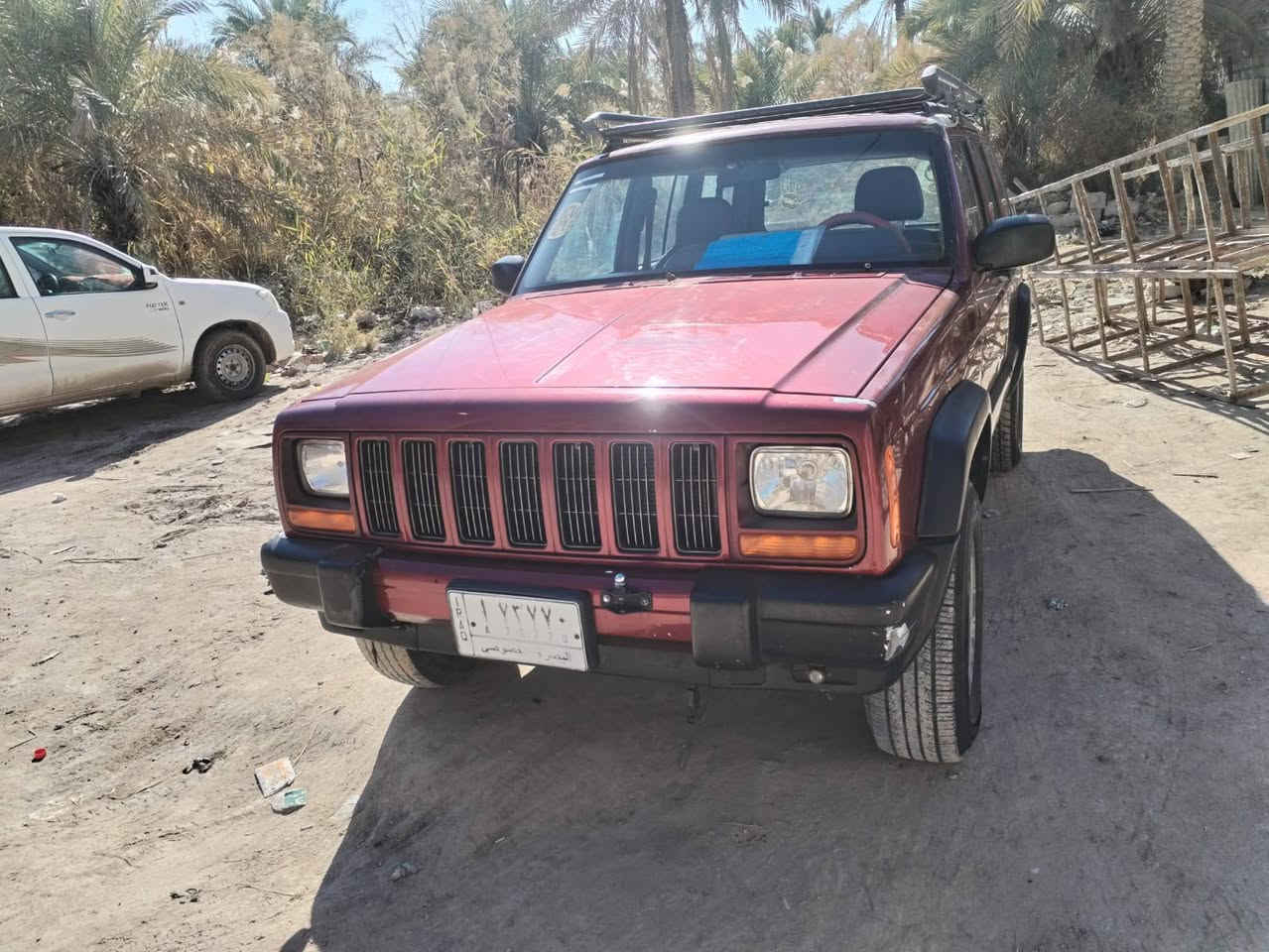 للبيع او مراوس جيب شيروكي موديل 2001 محرك وكير بلاد 6 فور ويل سياره جاهزه كلش نضيفه ومصبوغه عام جماليه رقم بصره تحويل مباشر  سعره 65 وبيه مجال مكان السياره ذي قار مركز المحافظه ***********
