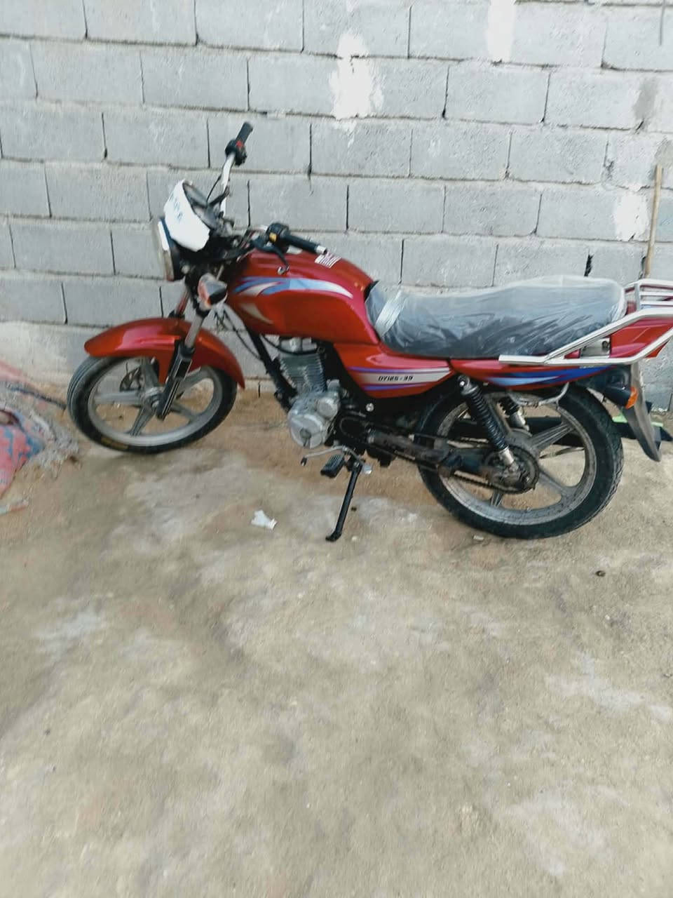 سلام عليكم دراجه للبيع موديل 2016 تعمير كله جديد اوراق أصولي السعر 650(***********)
