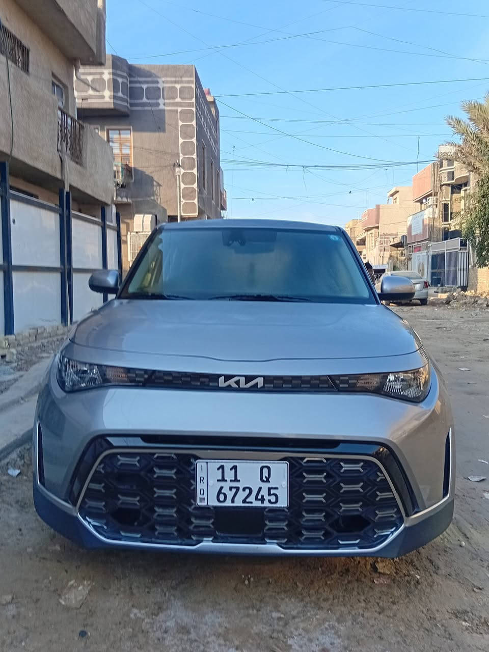 صول 2024 
سياره نضيفه جدا 
ماشيه ٤ الاف فقط بوضع شركه 
محرك دوش ٢٠٠٠ 
شاشه دجتل حساسات كامره بصمتين باقي المواصقات معروفه 
حادث سياره موضح بل صور بدون دواخل 
مكاني بغداد شعب 
السعر 158
رقمي ***********
