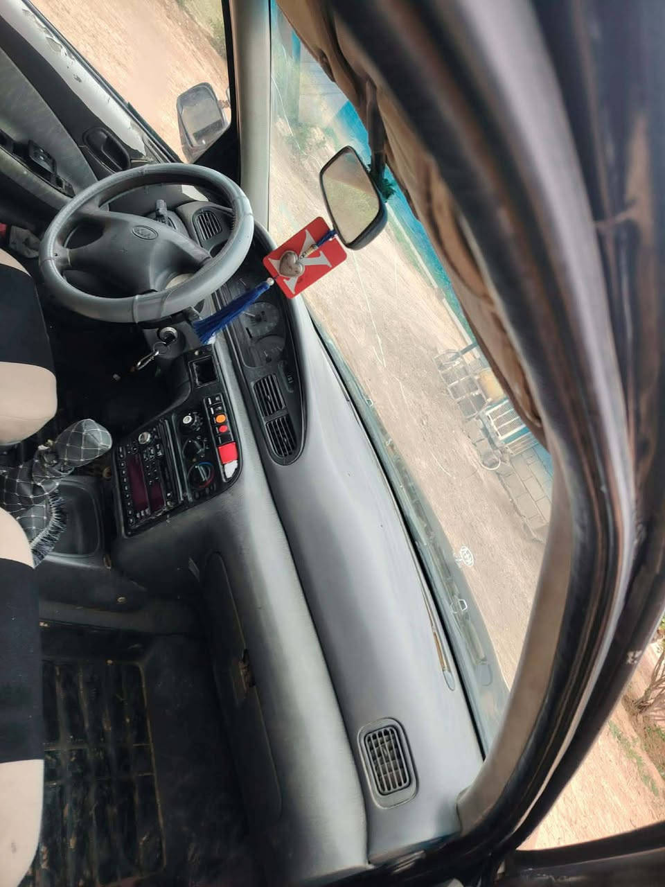 كيا سيفيا موديل ٩٦ رقم ديالئ الجديد كير محرك مكفول محرك ١٦٠٠ مفتوح السعر ٣٠ وبيها مجال اتصل *********** العنوان ديالئ الخالص
