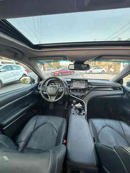 كامري XSE موديل 2022 هايبرد
رقم بغداد الجديد 
تحويل ثاني يوم 
فول مواصفات 
فتحة سقف 
شاشه كبيره 
تدفئه كشنات و ستيرن 
كشنات جلد
كشنات تحكم كهرباء السايق و الصدر 
عينة عدادات ديجيتال 
كامره خلفيه 
شفتات ستيرن
رادارات امامي و خلفي و جوانب 
لدات اماميه و خلفيه 
شاحن وايرليس 
حادث السياره بارد بكصة القماره 
و صبغ شبرين بالتكمه و بارد بداية جاملغ امامي جهة الصدر
 
مكان السياره الغزالية 
الرقم *********** بغداد
