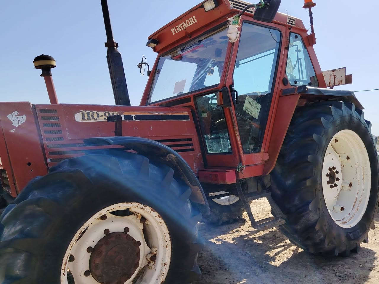 سلام عليكم كروبه نيو هولند حجم110
الكاروبه منفيس وجاهزه لشغل رقمي ***********
