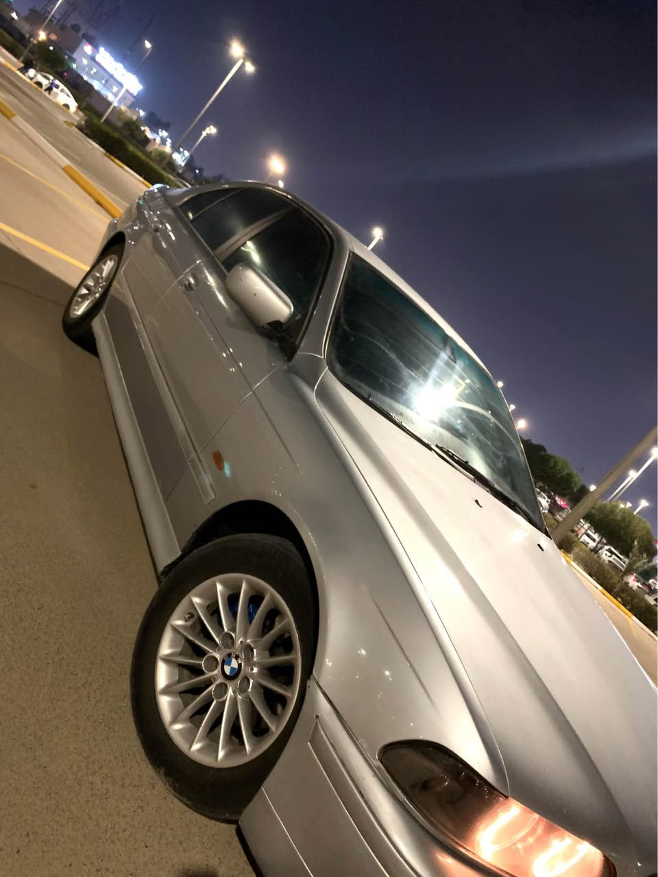 Bmwسەقەڕ مۆدێل ٢٠٠٠ 
مەنەفێست ئیبراهیم خەلیل مەکینە ٥٢٥  تۆماتیک تحدید سورعه دەبڵ گێر توماتيك عادى سپورت سەیارەکە عاموو حيزام به شه رت گيرو مه كينه به شه رت موسو براوه به شه رت ماشاء الله سه ياره مه تا بلى جوانو پاكه سعرى ٥٢ توزيك مه جال *********** أربيل, العراق
