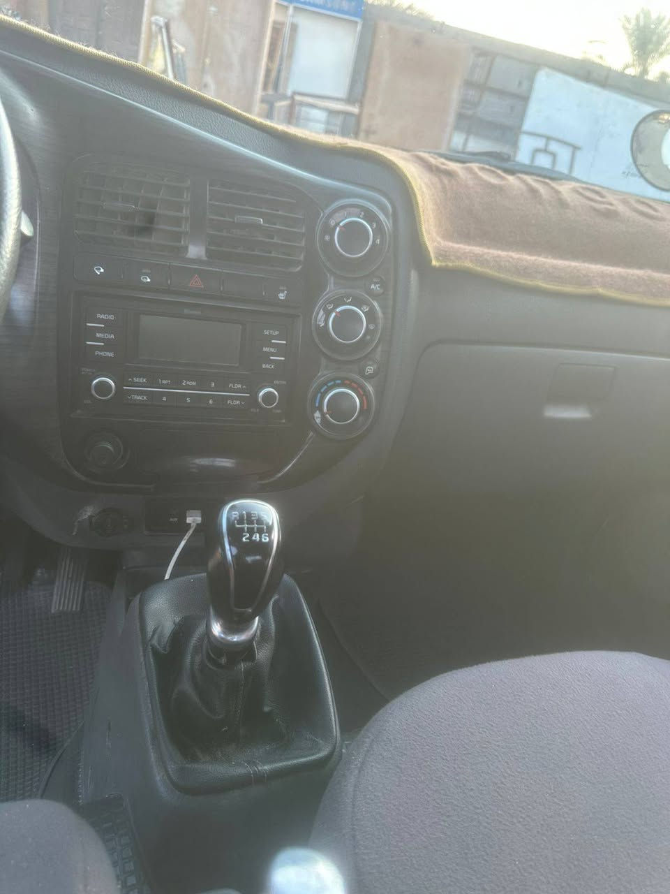 السلام عليكم كيه حمل مسكر مديل 2019مكينه دبلو جاف بلادي قبل شهر شادها جديده سياره رقم نكليزي بس ع استلام وصل عندي مشروع وطني سياره تدفئه مرايه شفط تدفئه كشنات ايرباكات حداديه جديده تخم تاير جديد سياره ما ناقصها برقي سعر 135وبيها مجال قليل مكان سياره بصره ابي الخصيب محيله هاتف ***********
