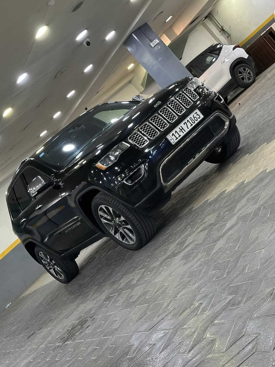 جيب لاريدو موديل 2020 فول لمتدد كامل مواصفات امريكية الحادث كلش خفيف بنيد فقط صبغ وباقي السياره كفالة عامة السياره جديده بمعنى الكلمة السيارة ماشية 92 الف  
السيارة باسمي مكانها بغداد 
السعر ((233)) وبيها مجال للشراي التواصل على الرقم  ***********
