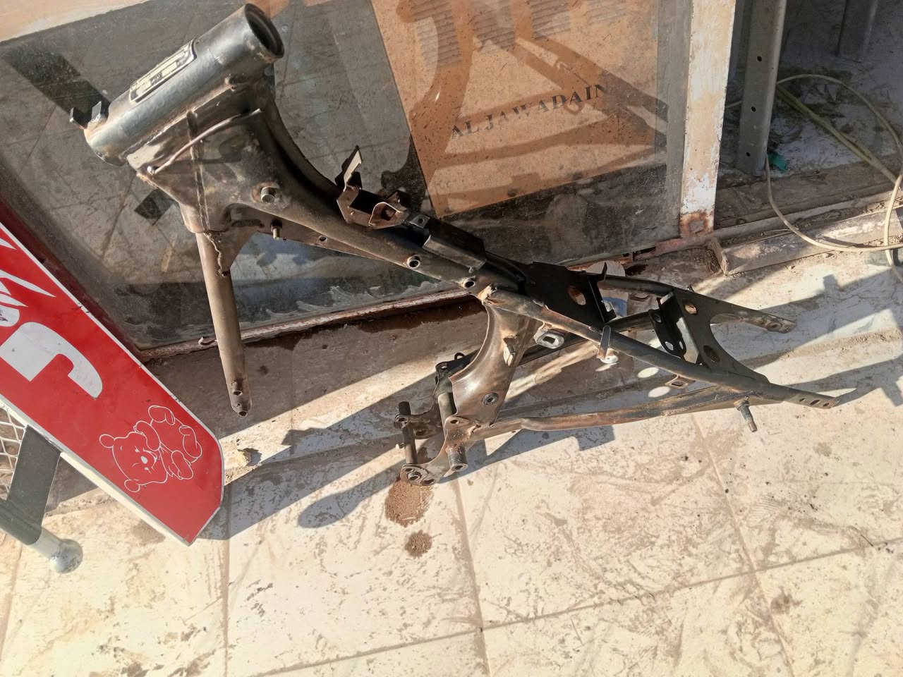 السلام عليكم شباب 
شاصي موديل 15نامه بوري رفيع قاعده ربع لبيع 
كوت شارع النفط 
*********** اوراق بل جيس
