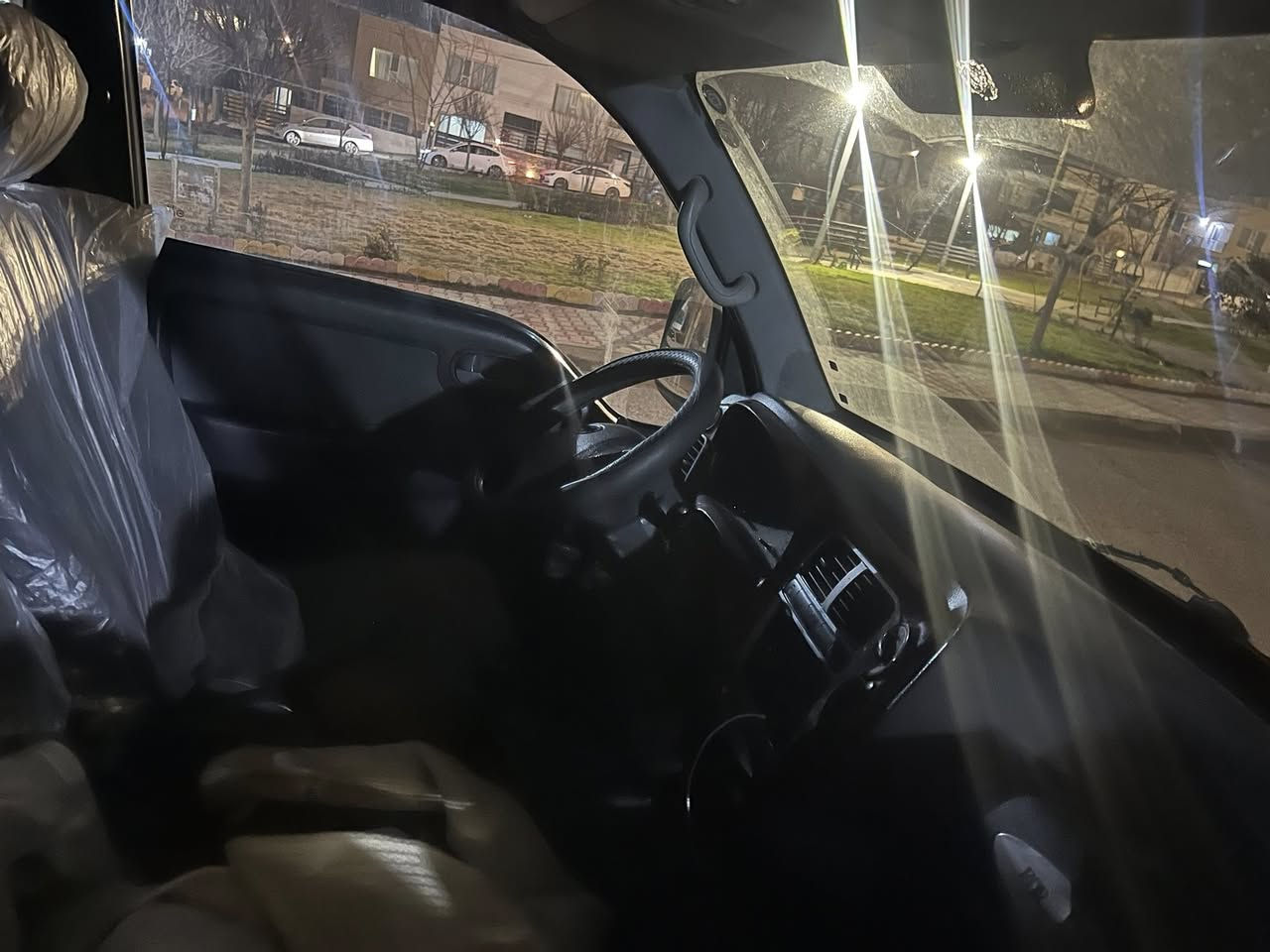 كيا بنكو مكينة ٢٧٠٠ مديل ٢٠٠٨ رقم سليمانية بشرط التحويل مكان السيارة سليمانية سيارة بيها صبغ بس بخ بل قمارة وشوية بل باب يمكن ٤ اصابع اثر جراد بشرط بدون حادث  سعرها ٨٢ وبيها مجال سيارة عليها ادامة كاملة من كلشي 

0770 594 5065
