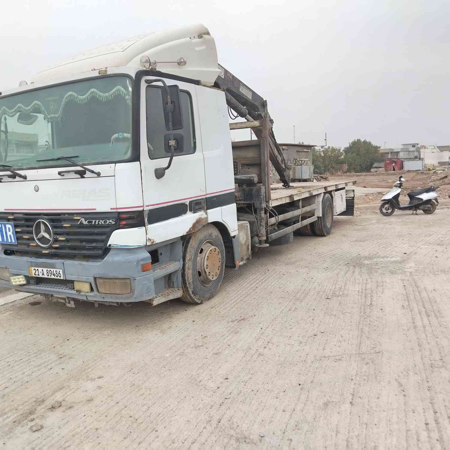 السلام عليكم 
أكتروس كرين 5طن رقم سليمانيه دولي بأسمي مكاني واسط الكوت السعر 250$ للاتصال ***********
مكلف للنشر راعيها ماعندة فيس
