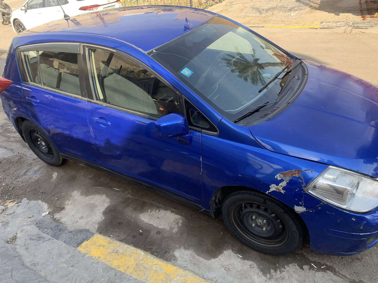 سلام عليكم
سياره نيسان فيرسا 2010
رقم بغداد بسمي سياره رقم جديد
تحتاج ترتيب السياره
بيها صبغ فقط حزام
مكان بغداد الكرخ 
الشراي يتصل ***********و اني حاضر
سعرهاا 58 بيها مجال للطيبين
