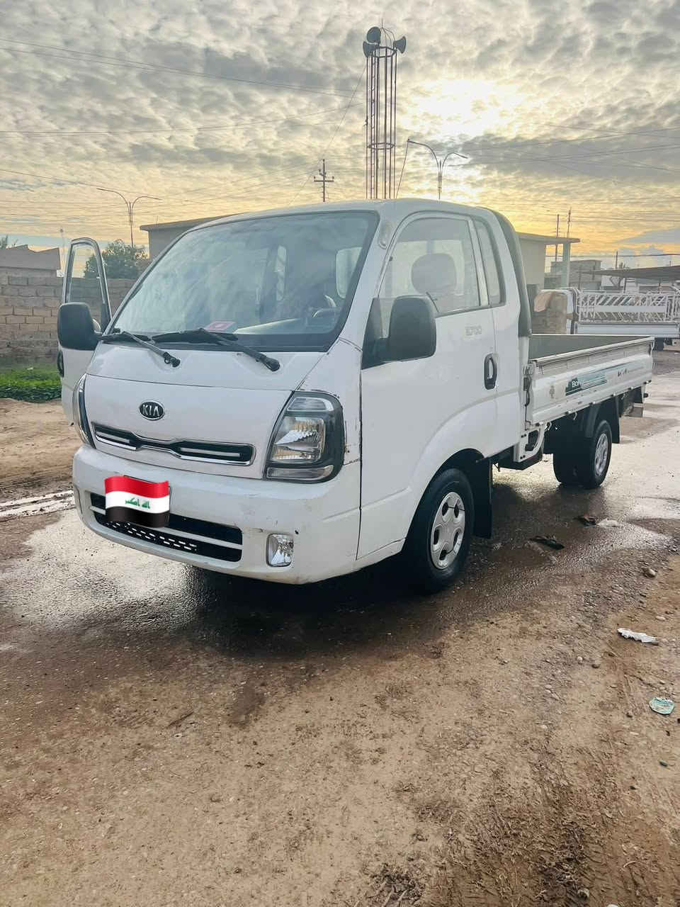 السلام عليكم
كيه 2013 رقم كركوك شرط التحويل
سنويه لل 2029
السعر 97 وبيها مجال 
هاتف(*********** ) 
(***********)
العنوان صلاح الدين الشرقاط
