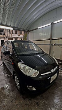 هيونداي i10 2014 خليجي رقم بغداد مشروع وطني  ماشيه 68 الف حقيقي   سيار...