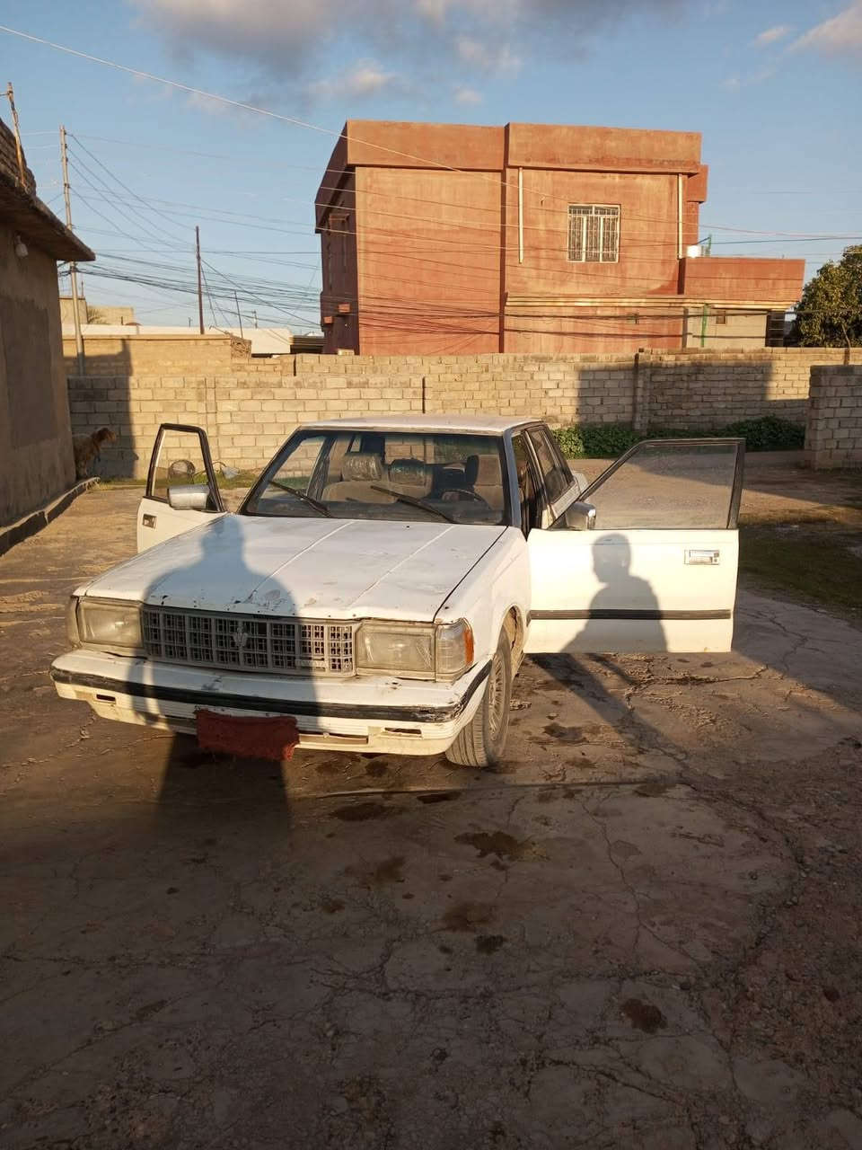 السلام عليكم سوبر 84 للبيع رقم بغداد صدامي ما اندل صاحبها محرك بطه 2500 محرك كير اكسل شرط السعر 15 //.  ***********
