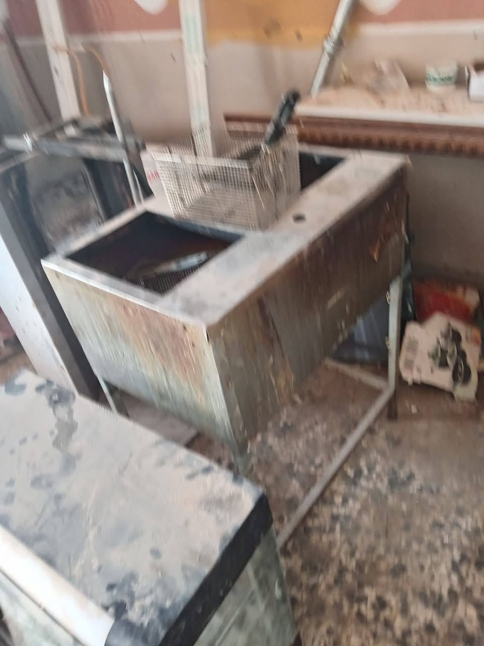غراض مال مطعم كلهن شغالات 
شواية كص و كابسه و قلاية فنرك وكنتاكي 
السعر كلهن 275 
العنوان نجف شارع المدينه


**إذا كنت صاحب هذا الإعلان وتريد حذفه لأي سبب، رجاءا أرسل رسالة إلى الدعم الفني**