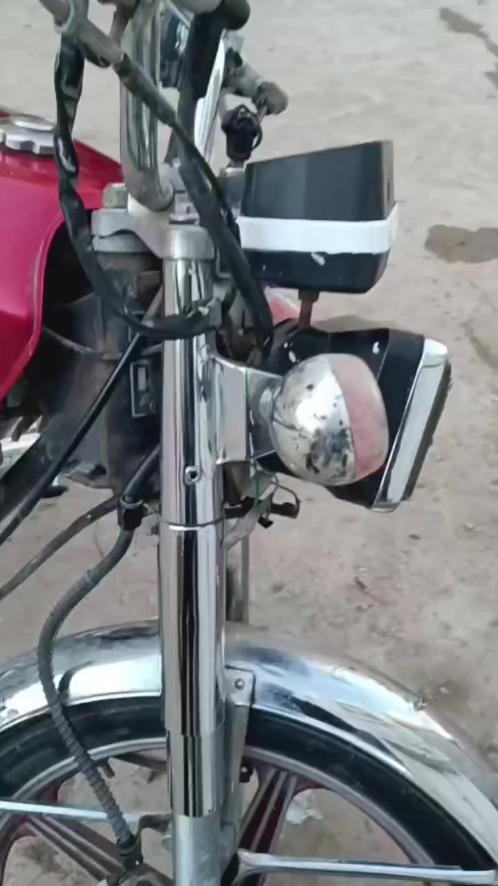 سلام عليكم 5 كير للبيع موديل 18 السعر خاص وذا تريد هاذه رقمي ***********
