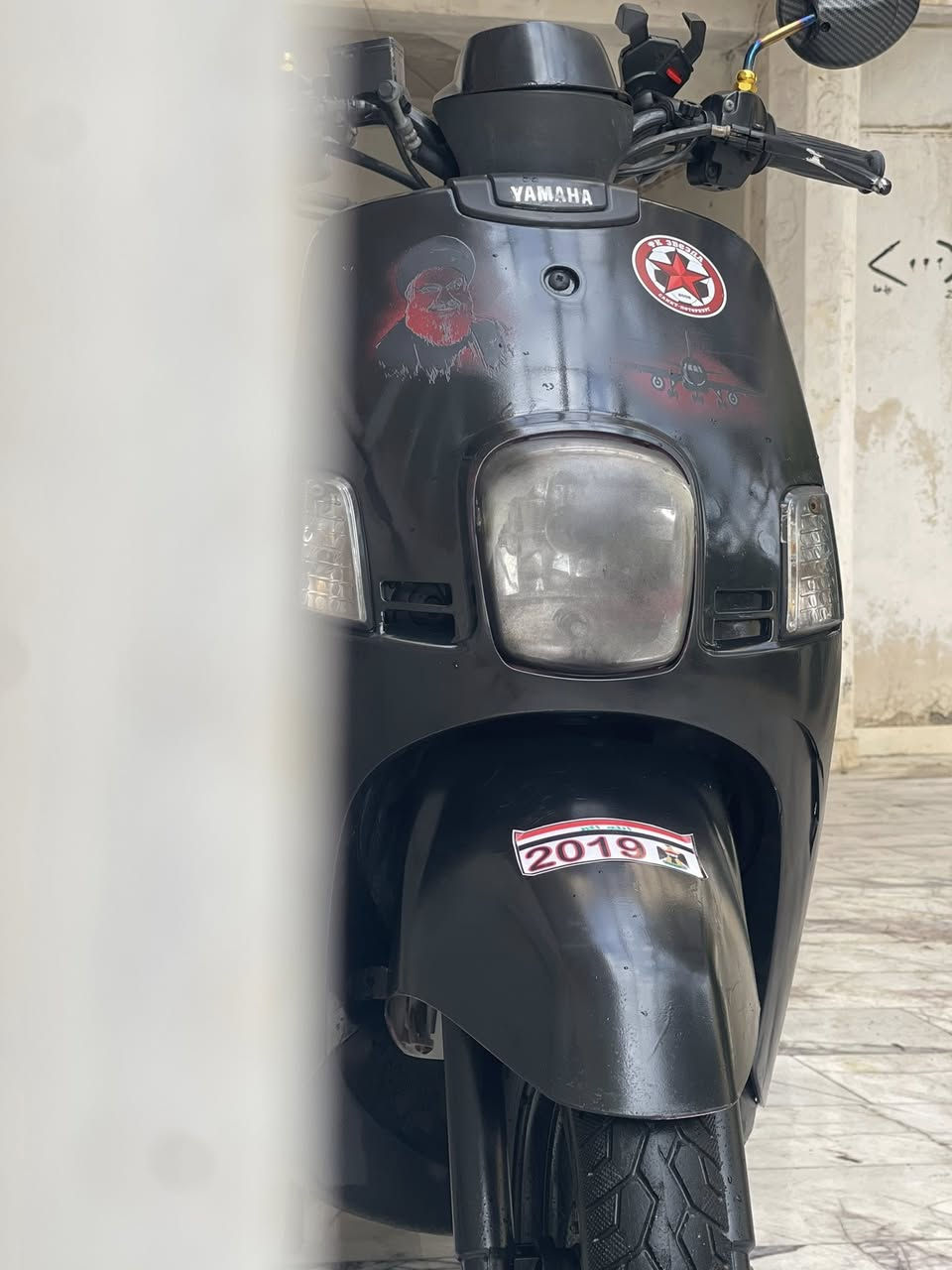 سلام عليكم ورحمة الله وبركاته
ماكس بوليس نوزل للبيع : 

1- الدراجه مفتوحه ولفات فقط البوشه بلاد كفاله .
2- الكهربائيات كلها شغاله .
3- بيه لايت عالي ناصي ابيض مقسم .
4- السلف بأي وقت نكره .
5- الكفرات مصبوغه عام حراري اصلي جماليه .
6- الدراجه بيه سلف 55 .
7- بيه تاير امامي جديد .
8- بيه قطرة دهن تزويد .
9- و بيه مرايات تزويد كاربون فايبر .
10- بيه ستاند تلفون .

السعر : 650 و بيه مجال بسيط .
المكان : الناصريه مركز .
للاستفسار : ***********
رجاءً اذا مو شراي لا تضيع وقتي .
