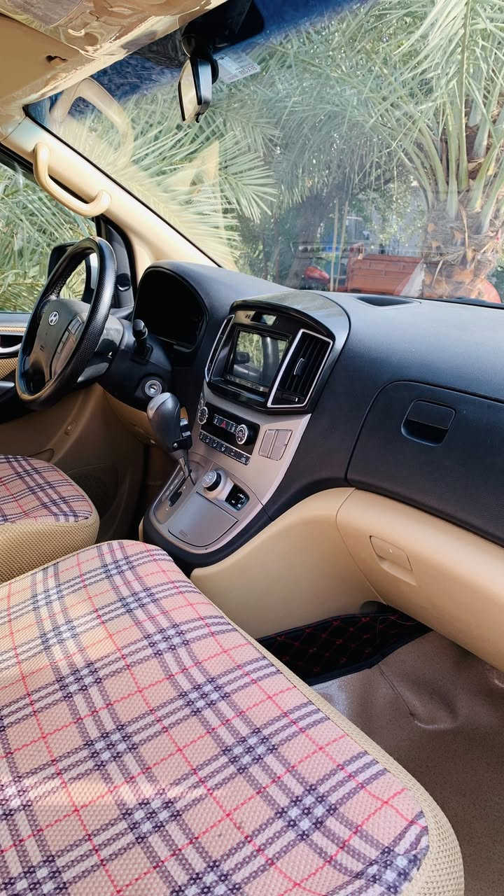 السلام عليكم ستاركس مفتوح محورة مسكر سبلاين2019 مرمز 2023 رقم بصرة تحويل السيارة جاهزة تخم تاير 
كفاله عامة بيها بارد بلجنطة شبر رقم الهاتف ***********
