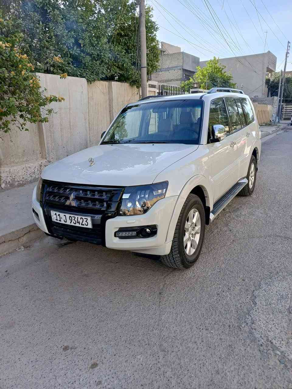 سياره باجيرو 2010 الحبتور 1/1 فول خليجي المحرك 3500
سياره باجيرو 2010 الحبتور 1/1 فول خليجي المحرك 3500 فول مواصفات سياره كلش نضيفه جاهزة وجديده مكفوله من كلشي ما عدا جاملغ الخلفي السايق فقط 

الموصفات
💥تخم تاير جديد  
💥 شاشه ام تاب جبيره 
💥 سماعه ام دمام 
💥 3 قطع تبريد 
💥 7 راكاب
💥 فور ويل اربع موات 
💥 فتحه بنوراما 
💥 تخم زنون جديد 
💥 كشنات جلد جديد كهرباء
💥 مري شفط - واشاير بالمري 
💥 محرك 3500 - 6 سلندر 
وبعد بيها هوايه موصفات  والسونار موجود 
سياره ماشيه 190 الف حقيقي يعني كلش نضيفه 
بمعنى الكلمه سياره باسمي رقم  بغداد الإنكليزي الجديد التحويل ثاني يوم
 السعر 150 💸 ورقه 💸 قفل قفل 
العنوان بغداد البياع وهذا رقمي ***********
 وما اتواجد على فيس

