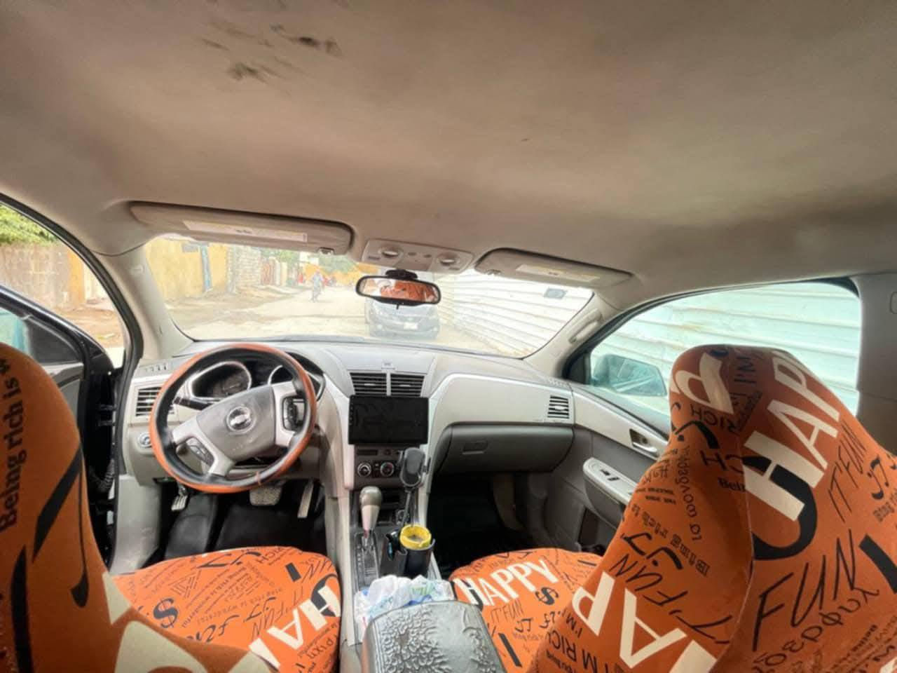 السلام عليكم ترفلس موديل 2011 رقم وهزة وسنويه جديده بيهه قطعه صبغ تخم تاير ويل كب 7 تبريد 3 قطع تدفئه ماشيه 196 الف مكينه كير صدر كله جاهز مراوس ويه ازيرة سويج بسويج مكاني بغداد وهذا رقمي للاستفسار ***********
