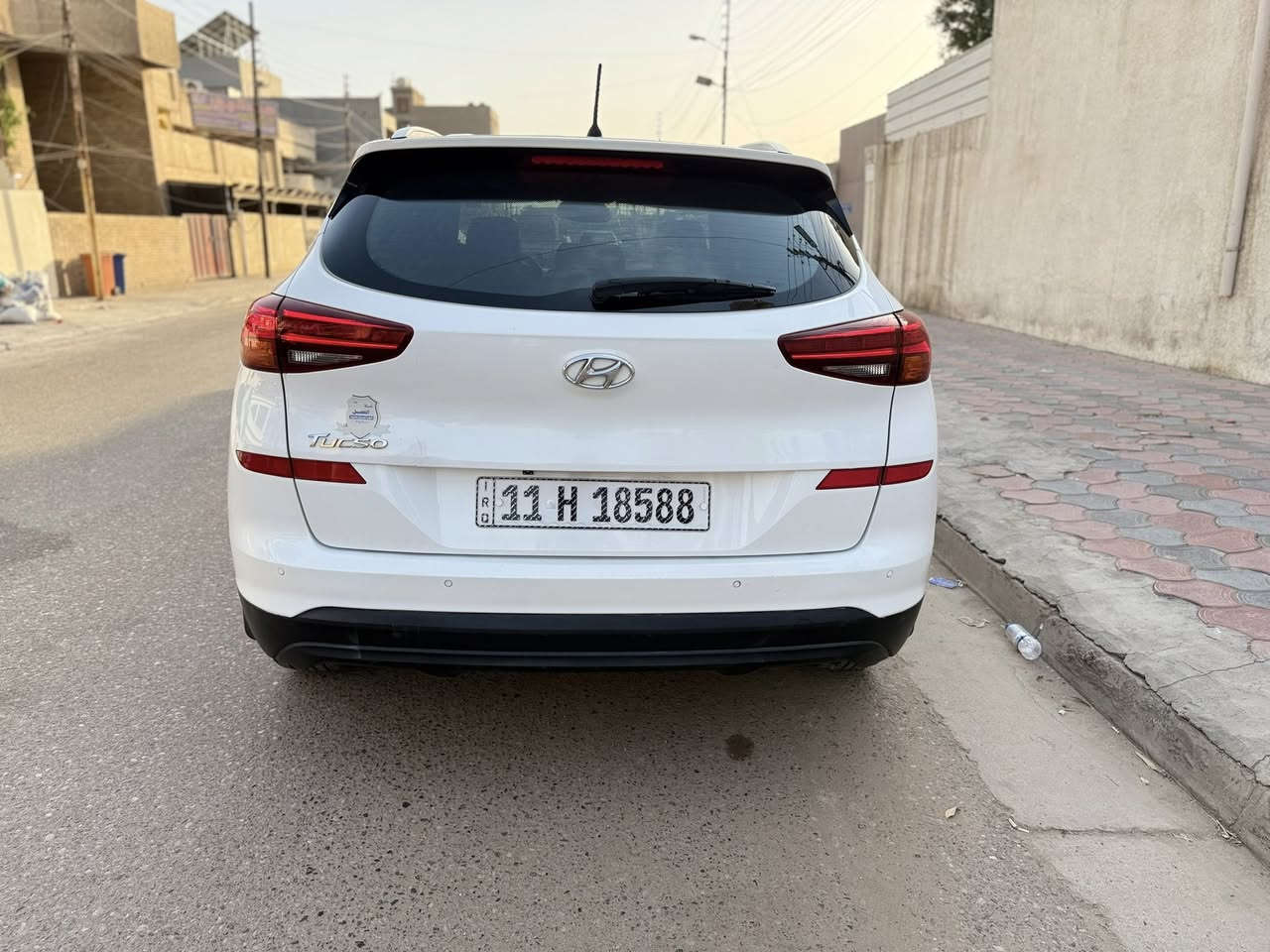 سياره توكسان خليجي للبيع
موديل 2019
⬅️رقم بغداد الدولي الجديد
 مشروع وطني سنويه جديده
السيارة ب اسمي 
ومحول الرقم الجديد 
يعني من كلشي كاملة الياخذه مجرد تحويل ثاني يوم
والاسبير المقدس منازل
مواصفاته /
بصمة تشغيل
بصمة ابواب
خمس عدسات
٣ انضمة قيادة
٢ كراسي كهرباء
الداخل كشنات جلد
٢ لدات امامية 
ثلاجه بلجكمجه
محرك ٢٠٠٠ دوش
اي بي اس
فول تحكم ستيرن
حاجب نهاري
كشافات زينون
الدشبول والغرفه الداخلية كله صاج
حساس خلفي
مري شفط ويا القفل
سايد بريك بلرجل 
نضام ترحيب
ويل ١٨
مخرج Aux 
مخرج usb
لد امامي 
لد خلفي
مثبت سرعة
اشاير بلمري
يدات نيكل 
قطعتين تبريد
⬅️ مكان السيارة بغداد
يعني الياخذة مجرد تحويل
السياره سعره200 ورقه 
مكان السيارة بغداد الدوره 
وهذا رقمي 
***********

