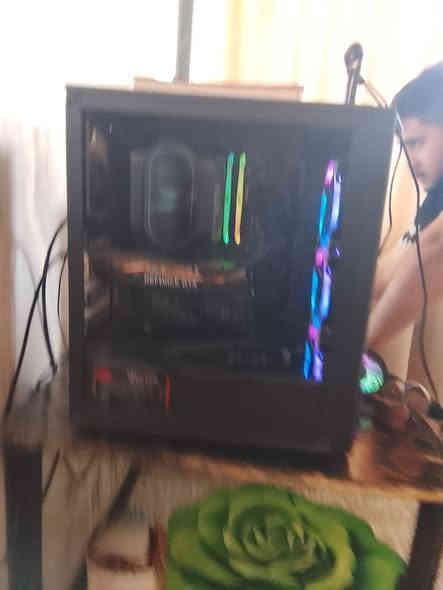 سلام عليكم حاسبه البيع مواصفات داخل منشور ***********صاحب الحاسبه
مكلف بل نشر
