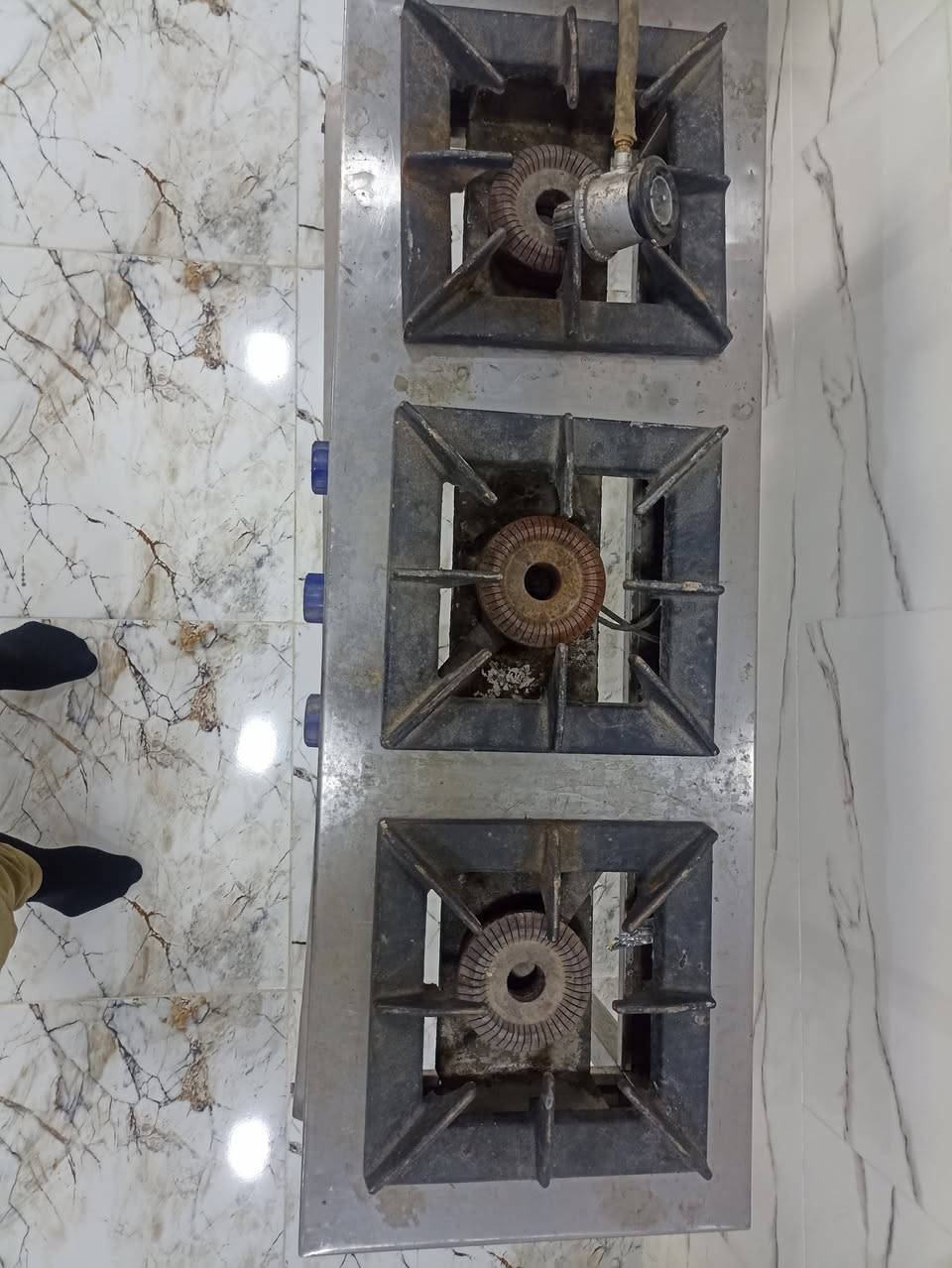 مكينه حجم 32استيل والطباخ استيل السعر350الف الاتصال ***********
