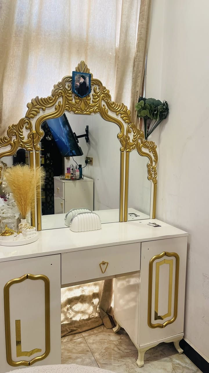غرفه نوم حلوه نضيفه وياها جرارتين يم الجربايه 
استفسار خاص او اتصال ع هذا رقم ‭+964 773 381 4561‬


**إذا كنت صاحب هذا الإعلان وتريد حذفه لأي سبب، رجاءا أرسل رسالة إلى الدعم الفني**