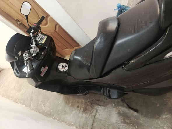 سلام عليكم فورزة 09 دراجة بلادية برغي ممفتوح بيها كير محرك بلادي لاتجفيت والتبديل بيها بس الكلج دراجة نظيفة سعر 11 وبيها مجال مكاني بغداد ***********
