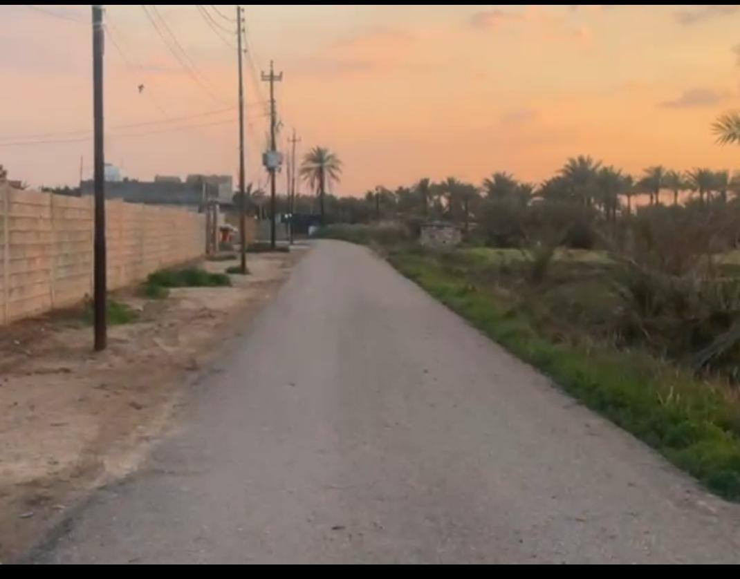 السلام عليكم ورحمه الله وبركاته🖐️ 

يتوفر قطعة ارض عقد117 على طريق بيت برص موقع مميز  ماء  و كهرباء على الشارع كما موضح في الصور  ادناه👇 

المساحة 500 متر
الوجهه 32 متر 
النزال 16 متر 

وبسعر مناسب جدا 

للاستفسار اكثر زورونا داخل المجمع السكني النفطي مقابل الملعب التارتان او الاتصال على الارقام التاليه 

***********📞

***********📞

***********📞

#المدائن
#النهروان
#مجمع_بسماية #المجمع_السكني_النفطي 
#مجمع_علي_الوردي #مدينة_الفرسان #محافظة_الورد 🖼
