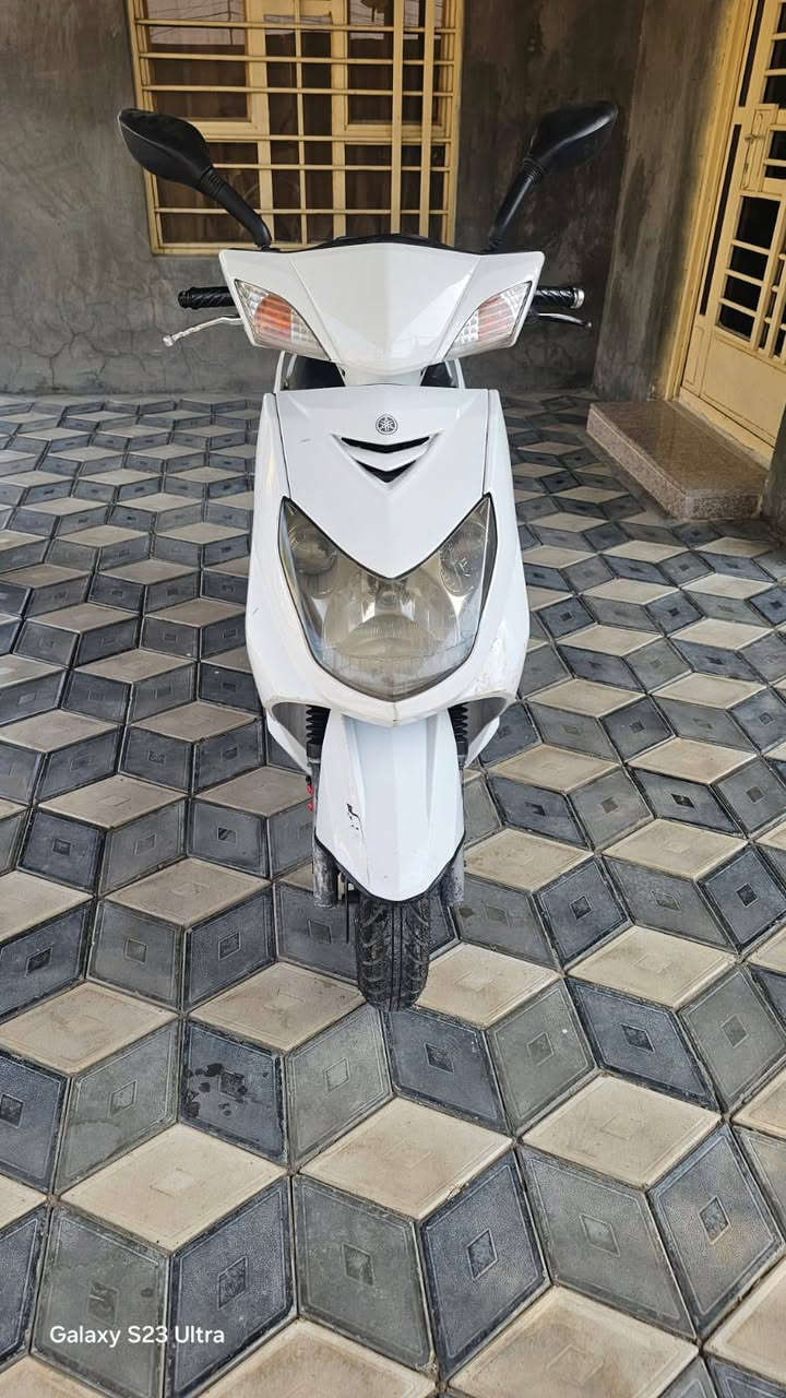 سلام عليكم دراجة سكنس فحل للبيع دراجة خير من الله دراجة نضيفة كابريتر مكينة ما مفتوحة مكاني بغداد جسر ديالى  السعر 800وبيهة مجال 👍 رقم الهاتف *********** 👍
