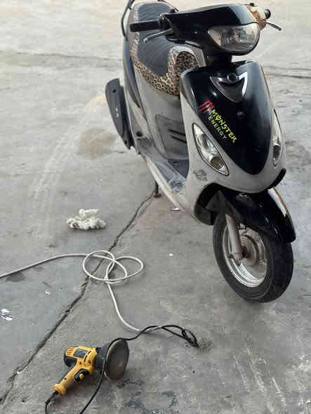 منغولي مامفتوحه شرط وين مايعجبك تفحص متوازي عل بيع صار سبوعين من طلعت من لرمبه وموجوده ورقة لوكيل متوازي عل فلوس سعره500وبيهه مجال مختمه من طول لطول 0783 892 0878
