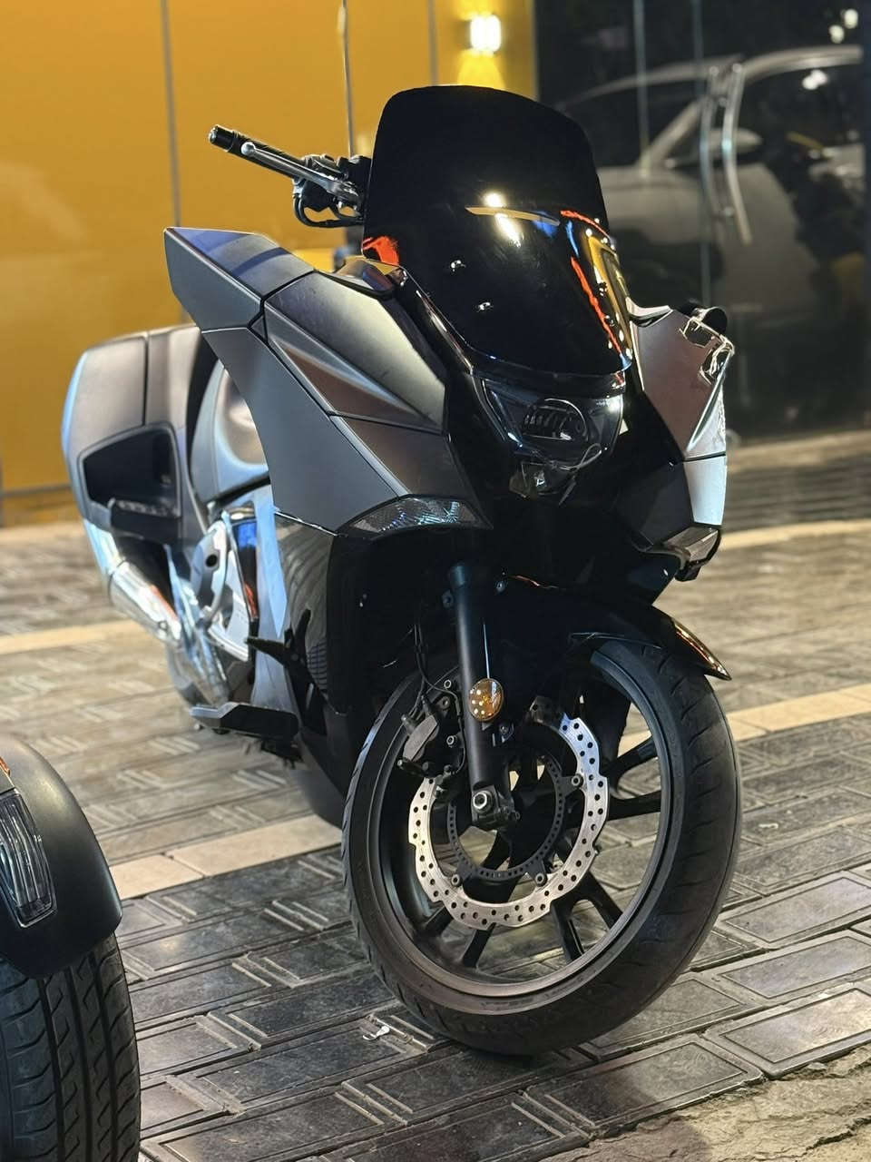 هوندا 2016  للبيع او مراوس ً
Nm4 750 cc باتمان
اوتماتيك.  
ماشية 9الالف فقط. 
جديدة كلش.  
بغداد القادسية
@إشارة#العراق 
***********
