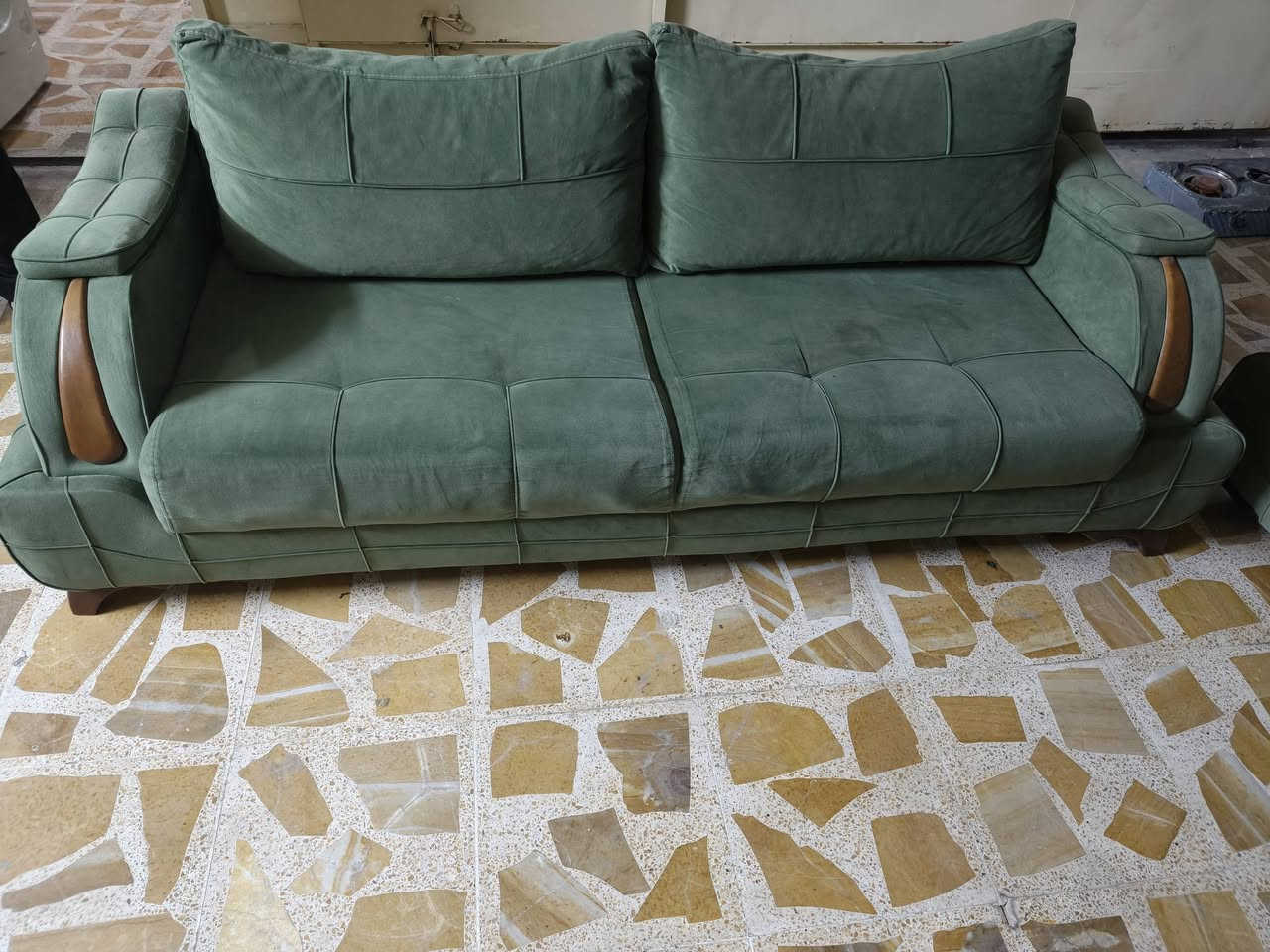 تخم للبيع تركي كلش نضيف ٨ نفرات الموشراي ياريت يرفع المنشور‏‪***********‬‏ بي واتس
