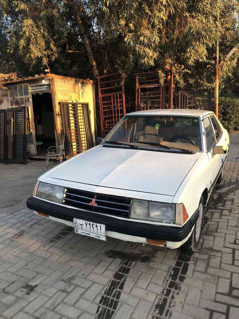 للبيع السياره جاهزه من كلشي مديل 82
مكينه وكير جدد 
كهربايات كلهة شغاله 
صدر امامي خلفي جديد 
تحويل مباشر/ مشروع وطني 
السياره كلهة بلاديه 
مكاني بغداد 
السعر 45 ورقه 
***********
