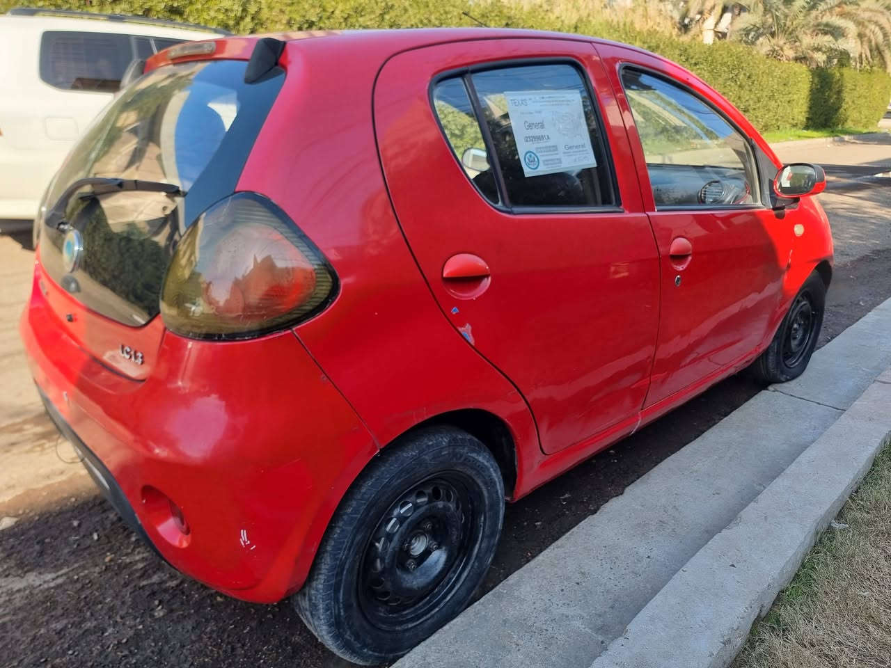 السلام عليكم...
باندا 2013 بغداد للبيع
السياره جاهزه بدون نواقص محرك كير جديد 
كير اوتوماتيك
مكاني بغداد الدوره ابو طياره
السعر 47 $
للاتصال ***********
