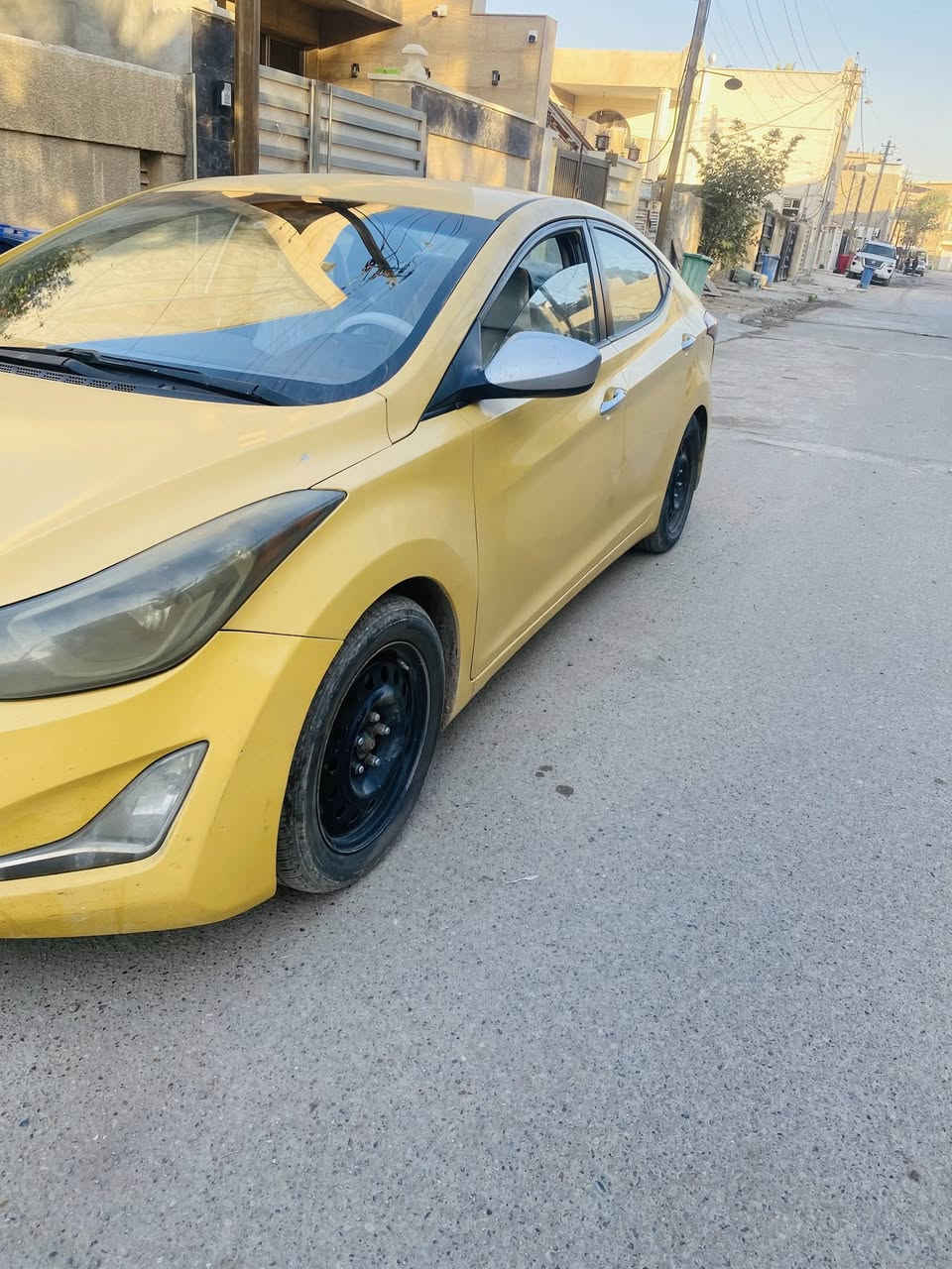 النترا مضلع 2014 سياره نص فول تحكمات جهتين هيترات كشانه سياره مدوشمه كامل كله جديد غرفه وصندوك تخم تاير   سياره بدون ايرباك حادثه جاملغ وحافت البنيد صور الحادث موجوده سياره حلوه السعر 108 العنوان بغداد الدوره ***********
